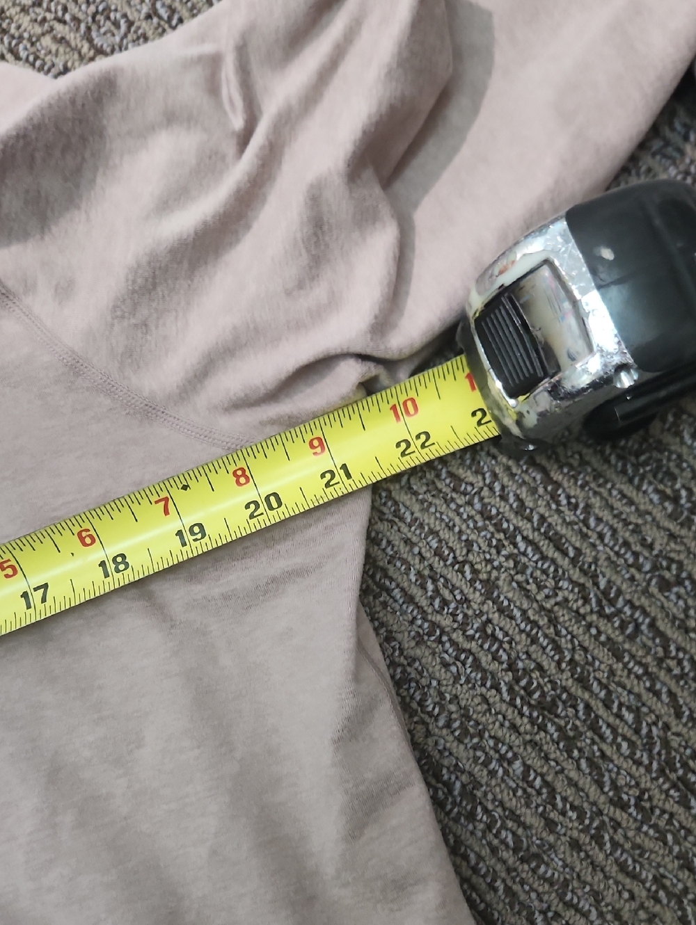 Vuori Halo Performance Hoodie 2.0 - Picture 10 of 15